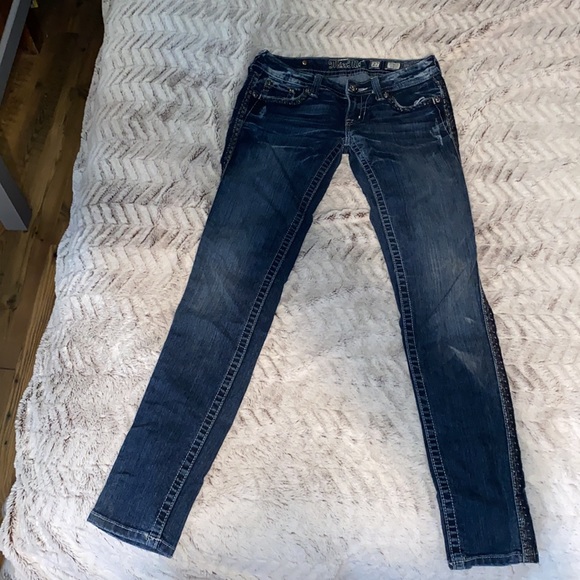 Miss Me Jeans - Picture 2 of 4
